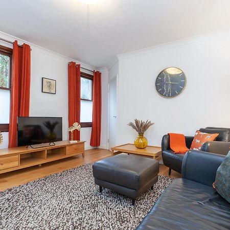 Vibrant & Bright City Centre Apartment! Оксфорд Екстер'єр фото