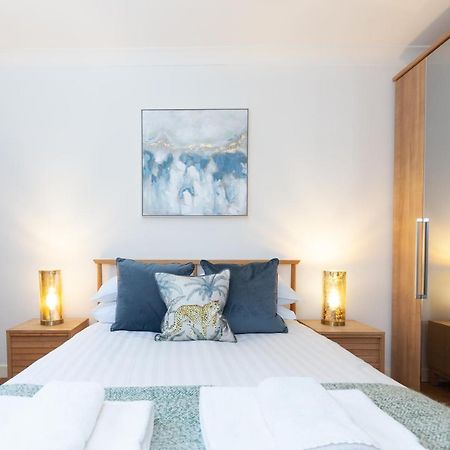 Vibrant & Bright City Centre Apartment! Оксфорд Екстер'єр фото