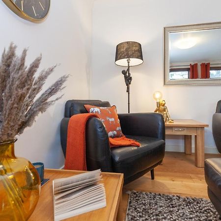 Vibrant & Bright City Centre Apartment! Оксфорд Екстер'єр фото