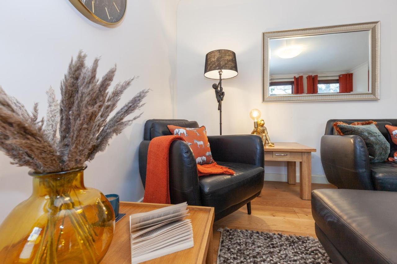 Vibrant & Bright City Centre Apartment! Оксфорд Екстер'єр фото