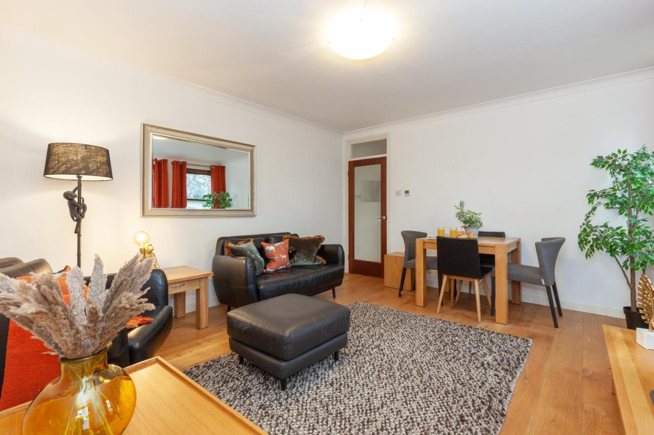 Vibrant & Bright City Centre Apartment! Оксфорд Екстер'єр фото