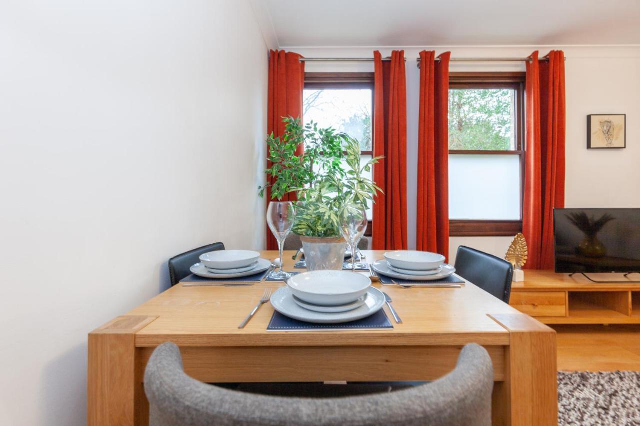 Vibrant & Bright City Centre Apartment! Оксфорд Екстер'єр фото