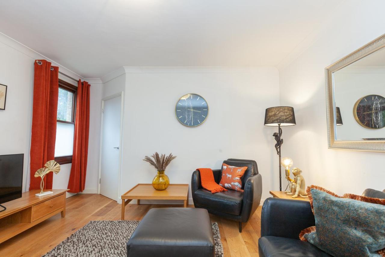 Vibrant & Bright City Centre Apartment! Оксфорд Екстер'єр фото