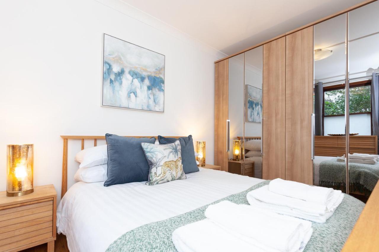 Vibrant & Bright City Centre Apartment! Оксфорд Екстер'єр фото